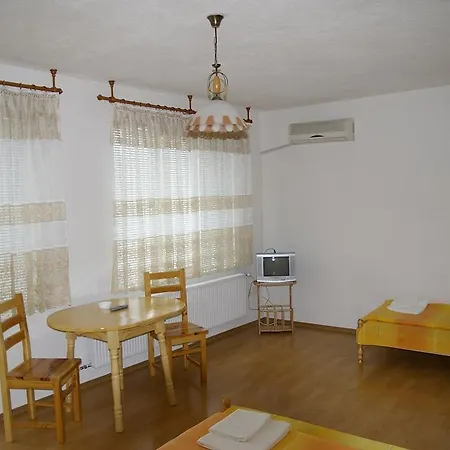 Karadzhovy Konukevi Kalofer